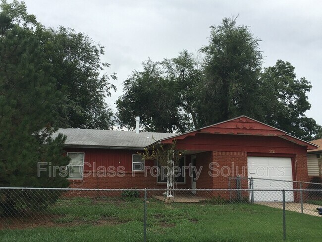 Primary Photo - 2732 SW 61st St