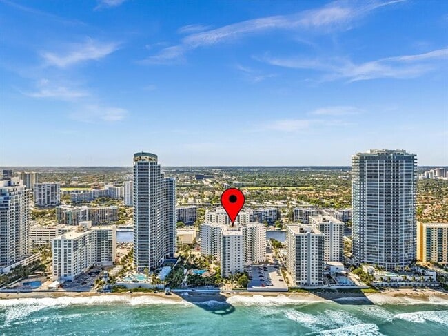 Building Photo - 3001 S Ocean Dr