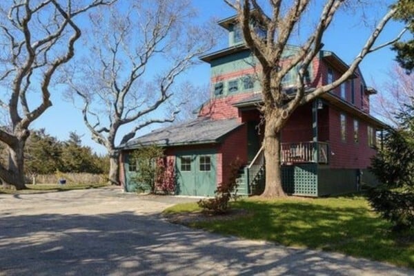 Building Photo - 101 Associates Rd