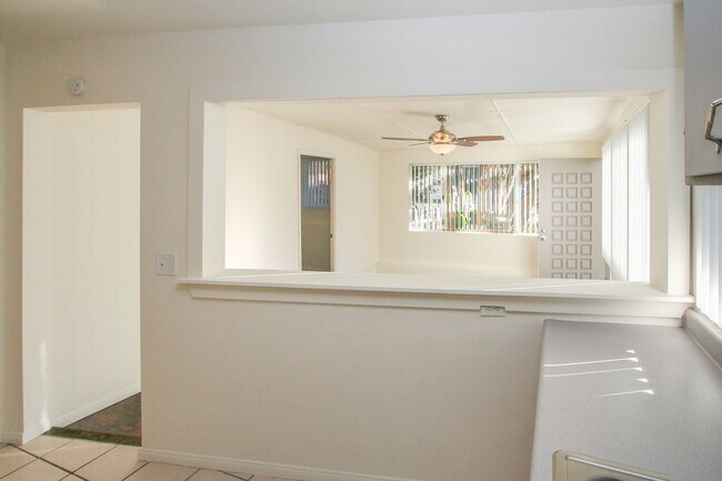 Building Photo - Charming 2 Bedroom/1 Bath in the Heart of North & South Park, ONLY $1000 DEPOSIT!
