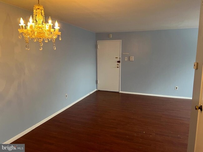 Building Photo - 9921 Bustleton Ave