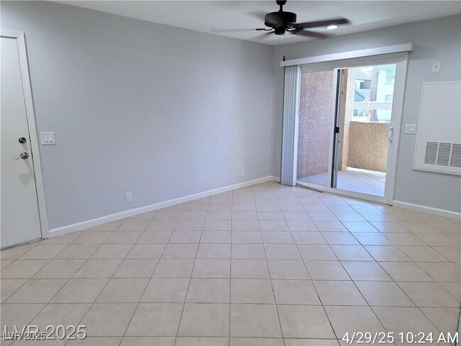Building Photo - 3151 N Soaring Gulls Dr