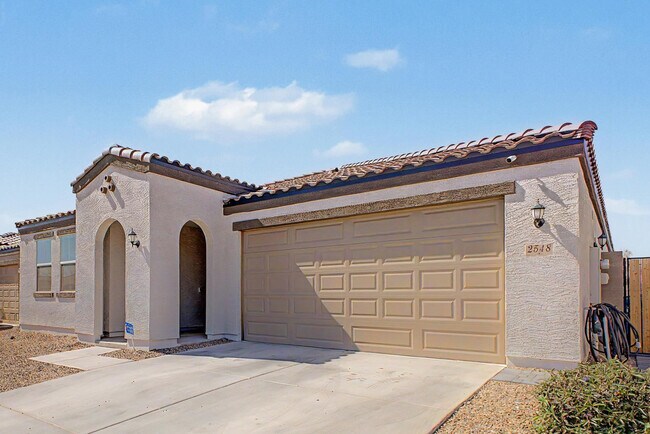 Building Photo - 2548 W Grenadine Rd