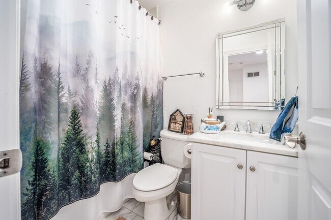 Building Photo - 7179 Fernridge Dr