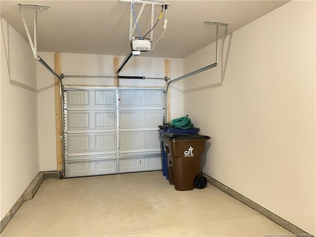 Building Photo - 232 David Hl Dr