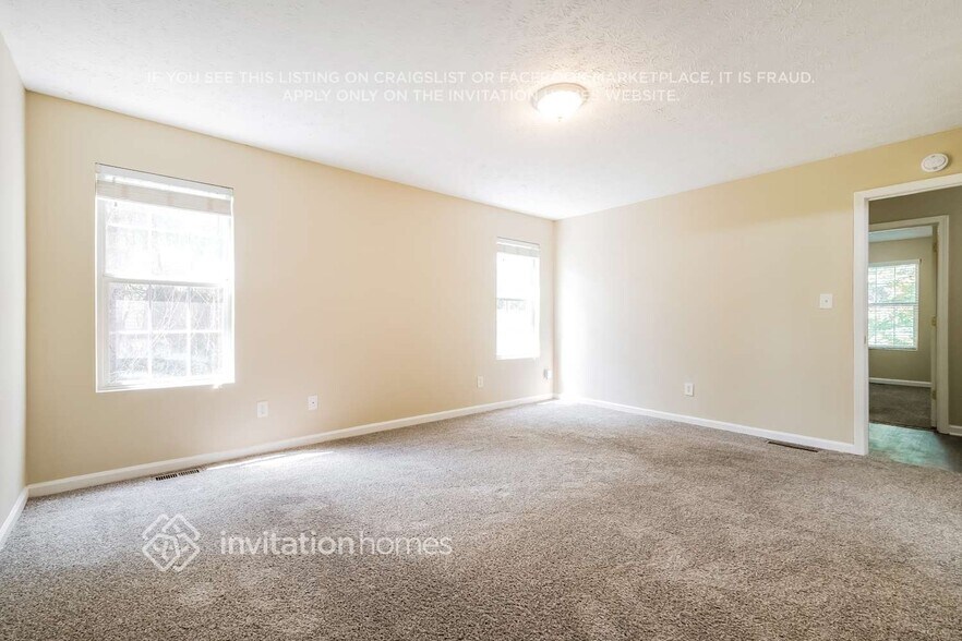 Building Photo - 5245 Hillcrest Glenn Dr