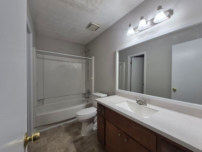 Building Photo - Updated & Move-In Ready 2BR Duplex in the Heart of Lawrenceville!