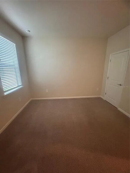 Building Photo - 6134 Bluestar Ct