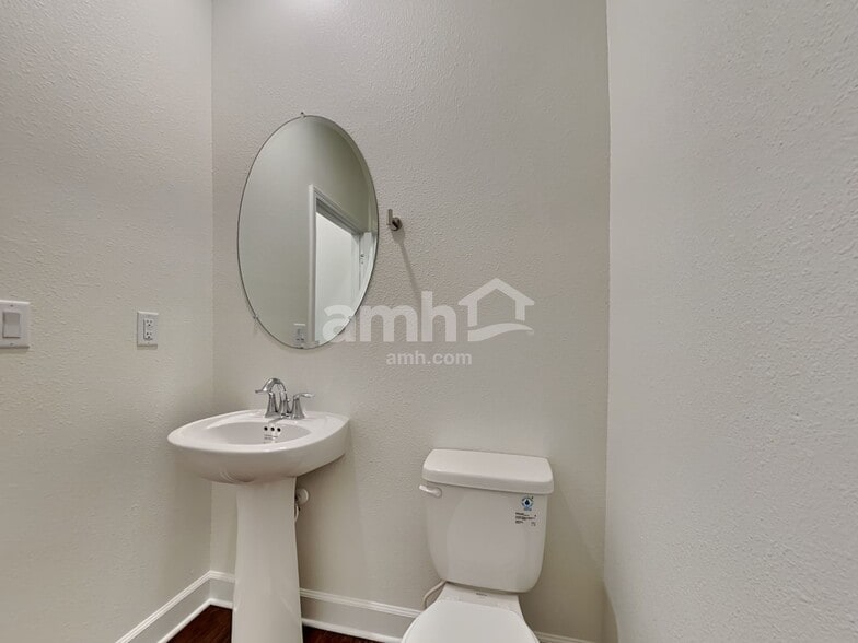 Building Photo - 2571 Spring Moss Ct