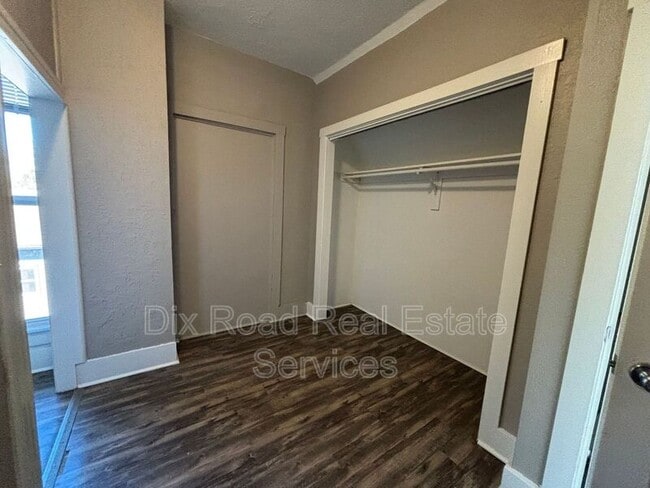 Building Photo - 107 North Second Street