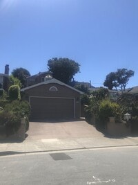 Building Photo - 515 Hillcrest Ave
