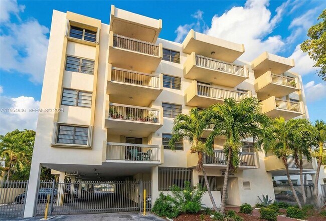 Building Photo - 6937 Bay Dr