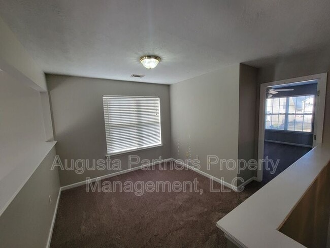 Building Photo - 117 Palmer Ct