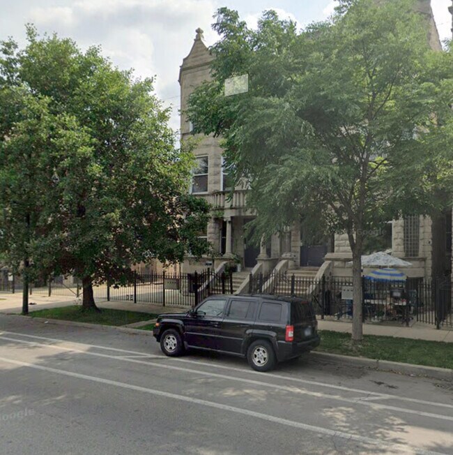 Primary Photo - 1513 N California Ave