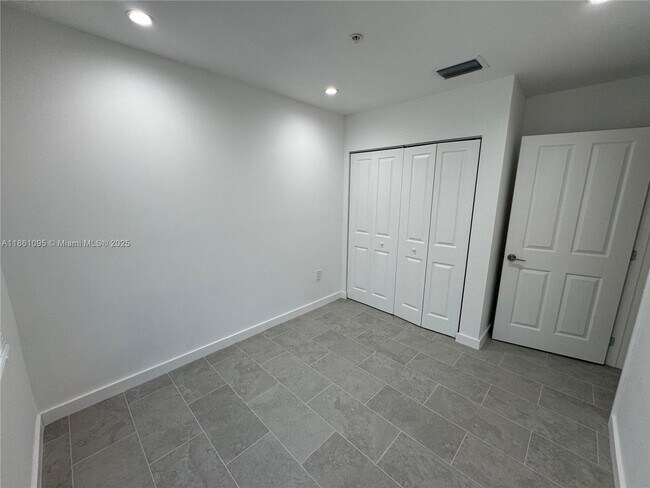 Building Photo - 2782 NW 46th St