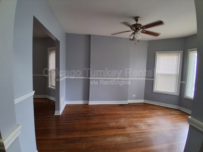Building Photo - 7125 S Ellis Ave