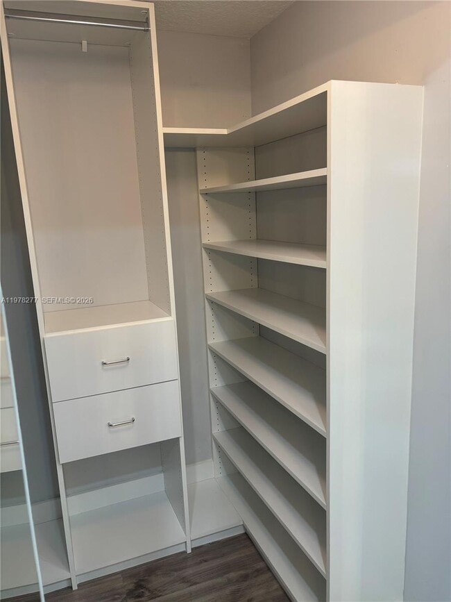 Building Photo - 6700 NW 114th Ave