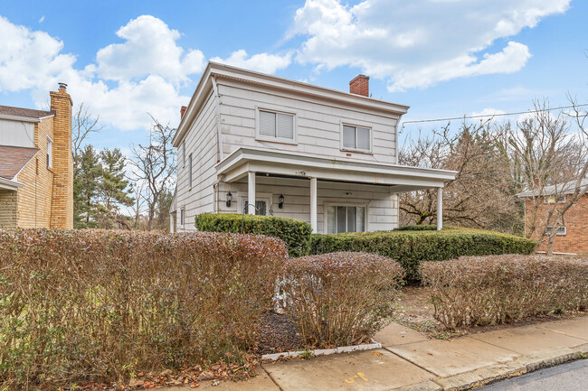 Building Photo - 102 Sceneridge Ave