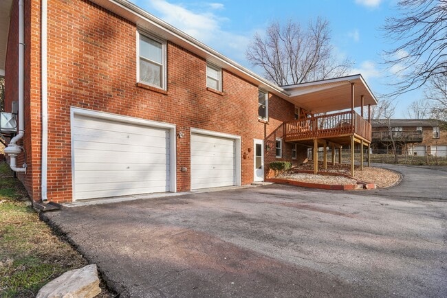 Building Photo - 1802 Warren Dr