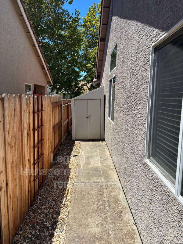 Building Photo - 9829 Lucca Way