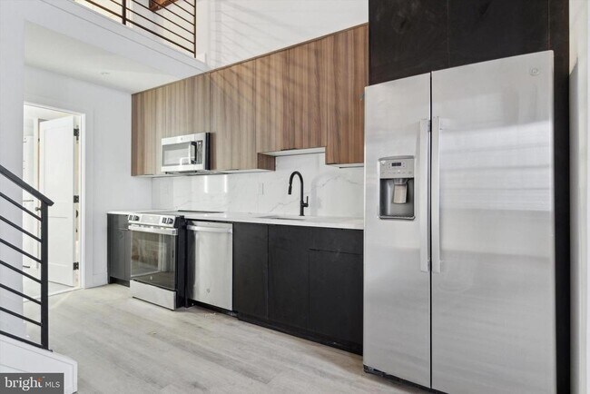 Building Photo - 808 N 3rd St