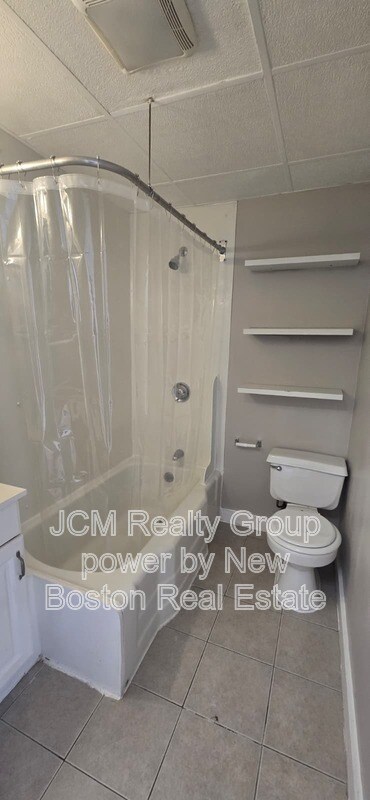 Building Photo - 116-124A Central Ave