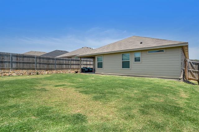 Building Photo - 9233 Herringbone Dr