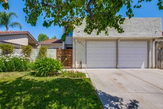 Building Photo - Reduced-Beautiful 3 bedroom 2 bath Single Family Home $4395