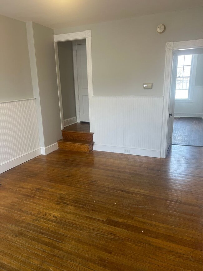 Building Photo - Spacious & Stylish 2-Bedroom Apartment with Modern Amenities – Ideal Location!