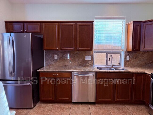 Building Photo - 18252 W Buena Vista Dr