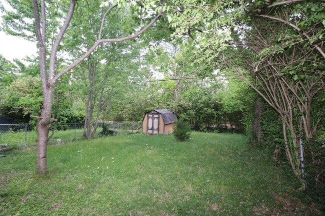 Building Photo - 155 Delmont Dr