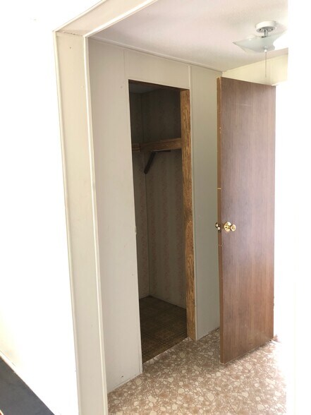 Building Photo - 4060 Spiker Ln