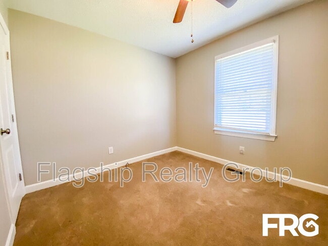 Building Photo - 226 Glenwood Trail