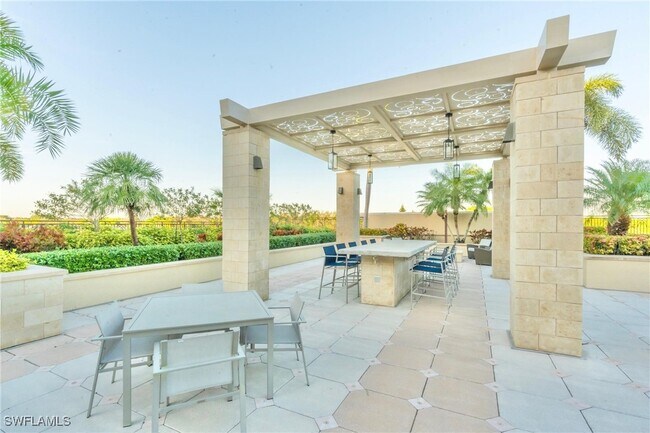 Building Photo - 9115 Strada Pl