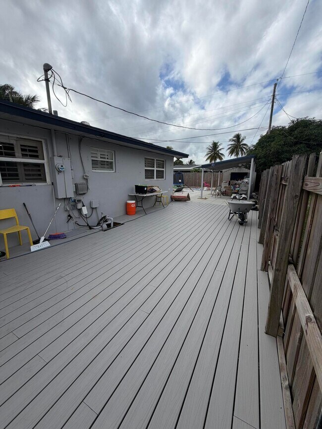 Building Photo - 309 Henthorne Dr