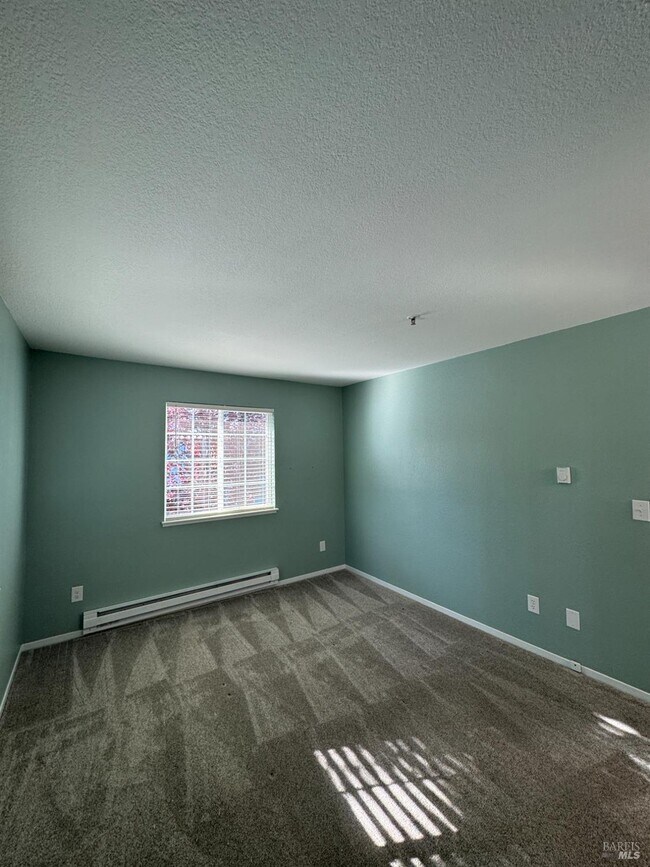 Building Photo - 511 Lighthouse Dr