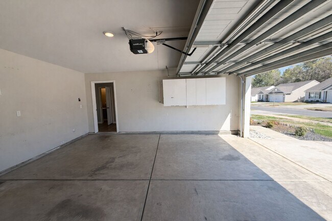 Building Photo - 1408 Nia Rd