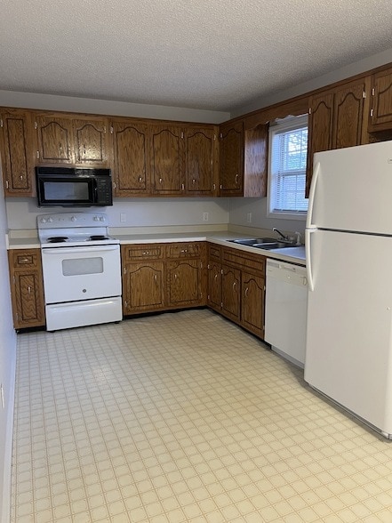 Building Photo - 112 Ballygar St