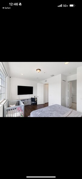 Building Photo - 2615 SW 81st Ter