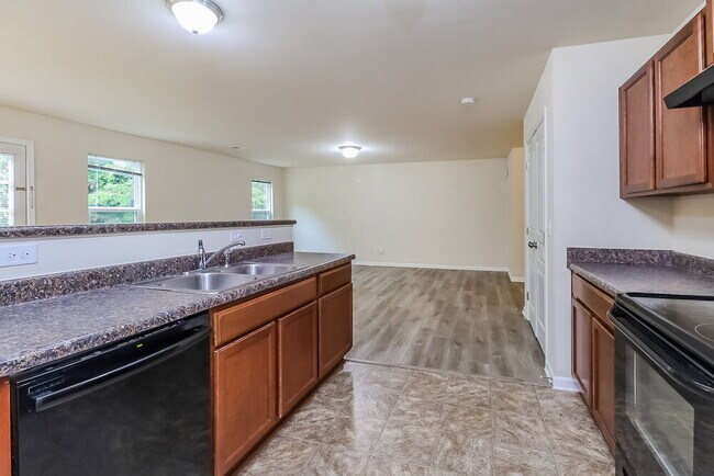 Building Photo - 716 Ferrell Ave