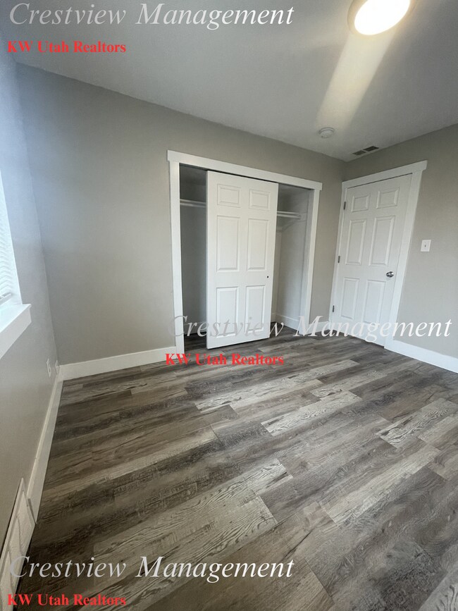 Building Photo - Claybourne Duplex