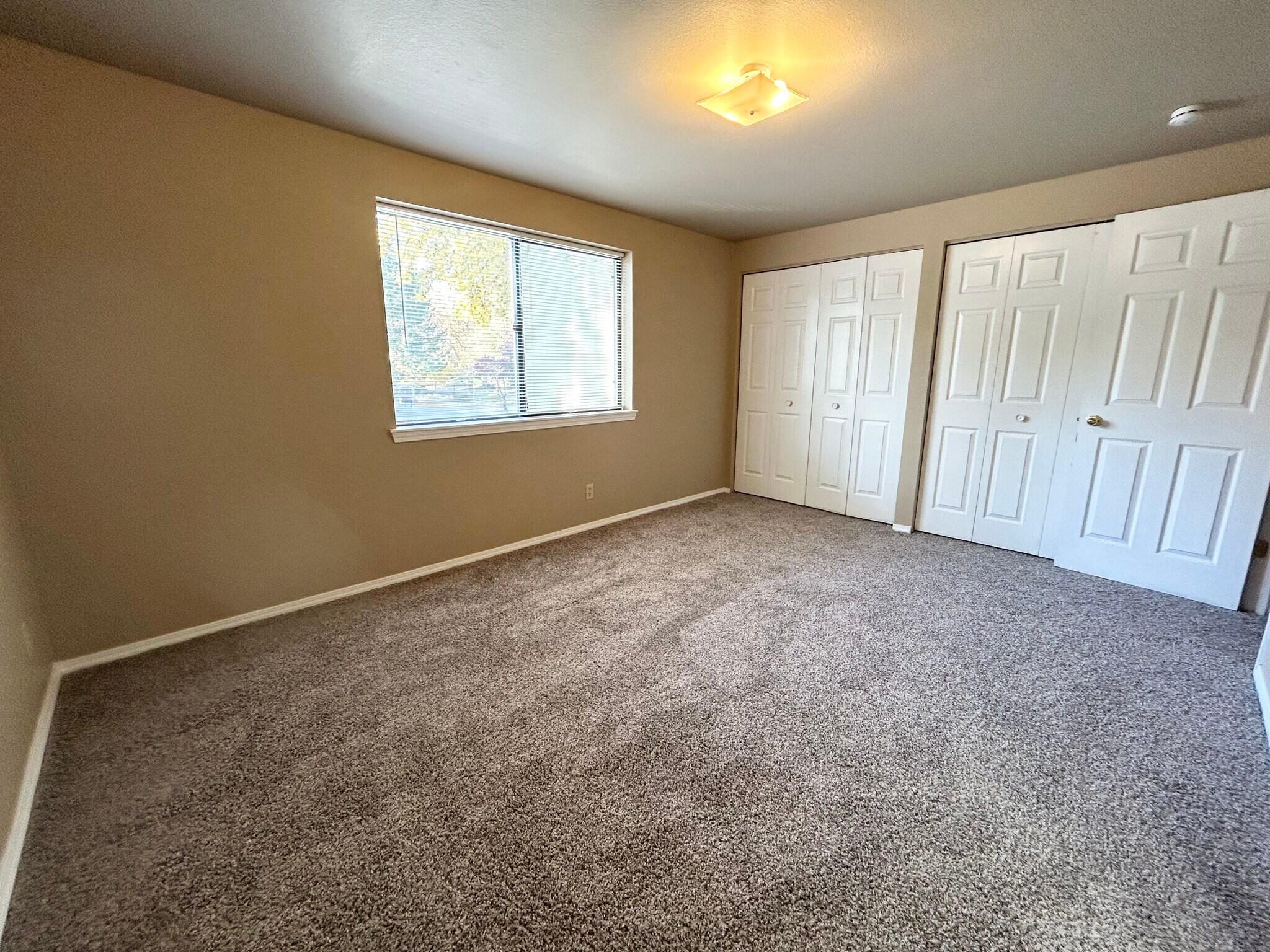 Building Photo - 3757 S Gekeler Ln