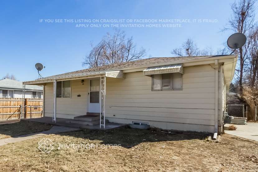 Building Photo - 2748 W Iowa Ave