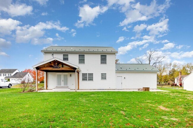 Building Photo - 125 Fieldstone Dr