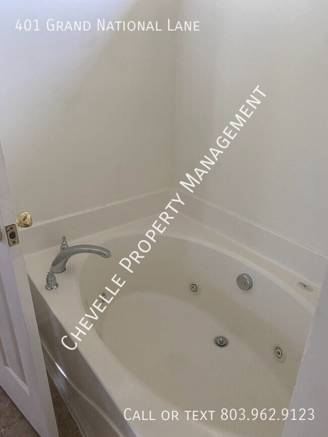 Building Photo - 401 Grand National Ln