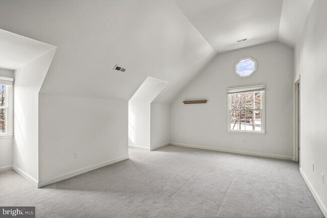 Building Photo - 8330 Westchester Dr