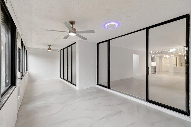Building Photo - 6420 Boca Del Mar Dr