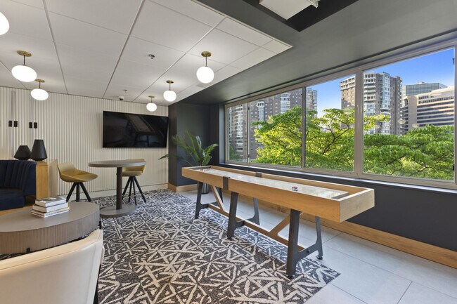 Building Photo - 1500 Arlington Blvd