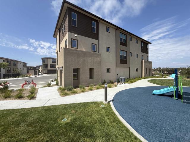 Building Photo - 352 Summer Breeze Wy