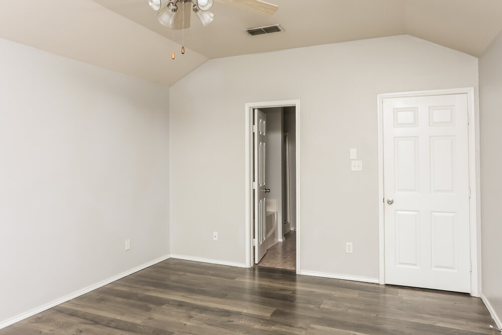 Building Photo - 433 Heritage Dr